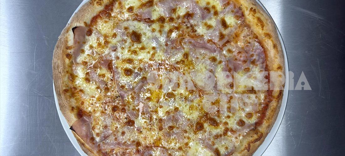 Pizza Prosciutto
