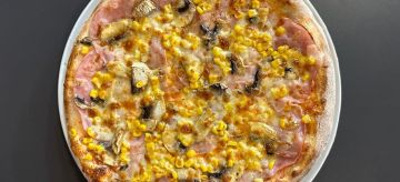 Pizza Prosciutto Funghi Extra